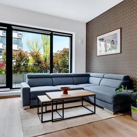 מלון Metropolitan Star 4*