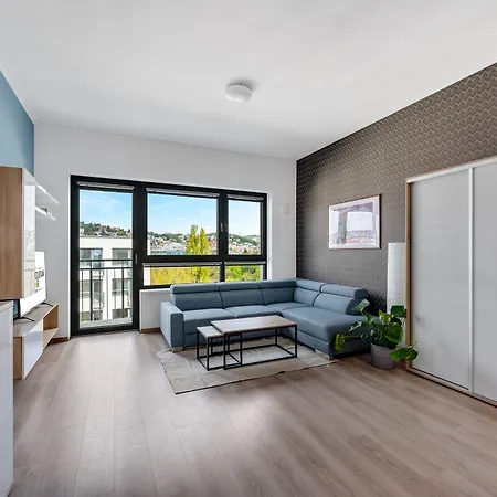 Metropolitan Star Hotel