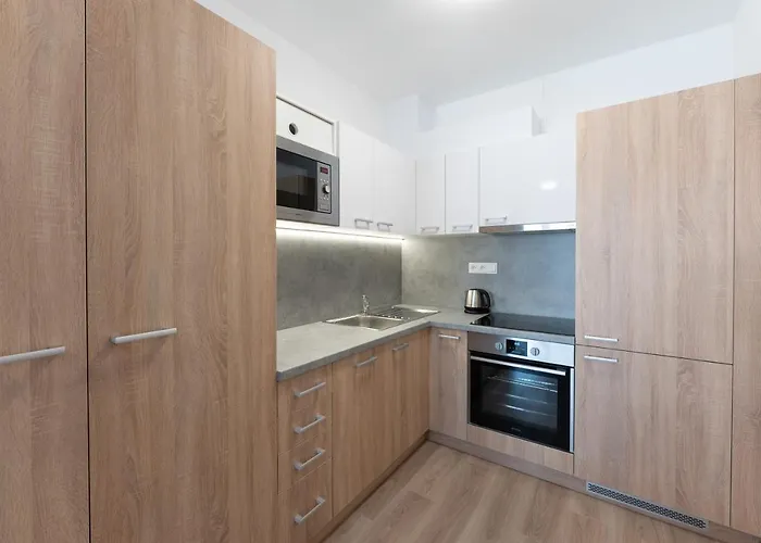 Metropolitan Star 4* Братислава