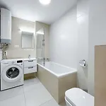 Отель Metropolitan Star