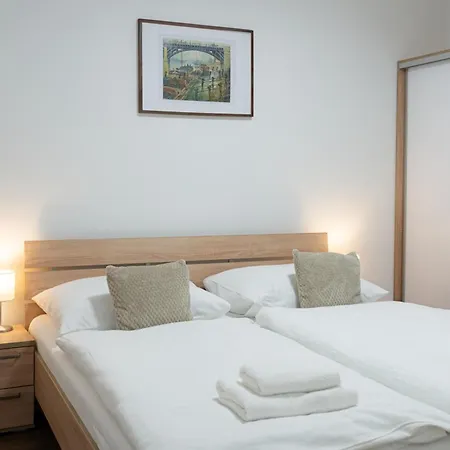 酒店 Metropolitan Star