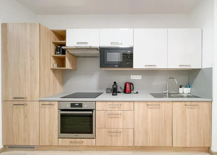 Готель Metropolitan Star 4*