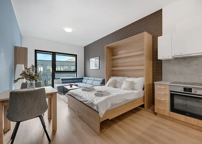 Готель Metropolitan Star